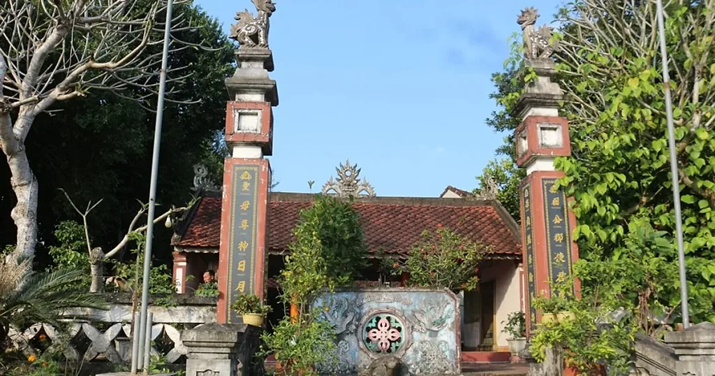 Có một ngôi làng hơn 600 năm tuổi ở Hà Tĩnh sở hữu cùng lúc 3 di sản UNESCO, nổi tiếng với câu “con nít ít hơn Tiến sĩ” — TP. Hồ Chí Minh