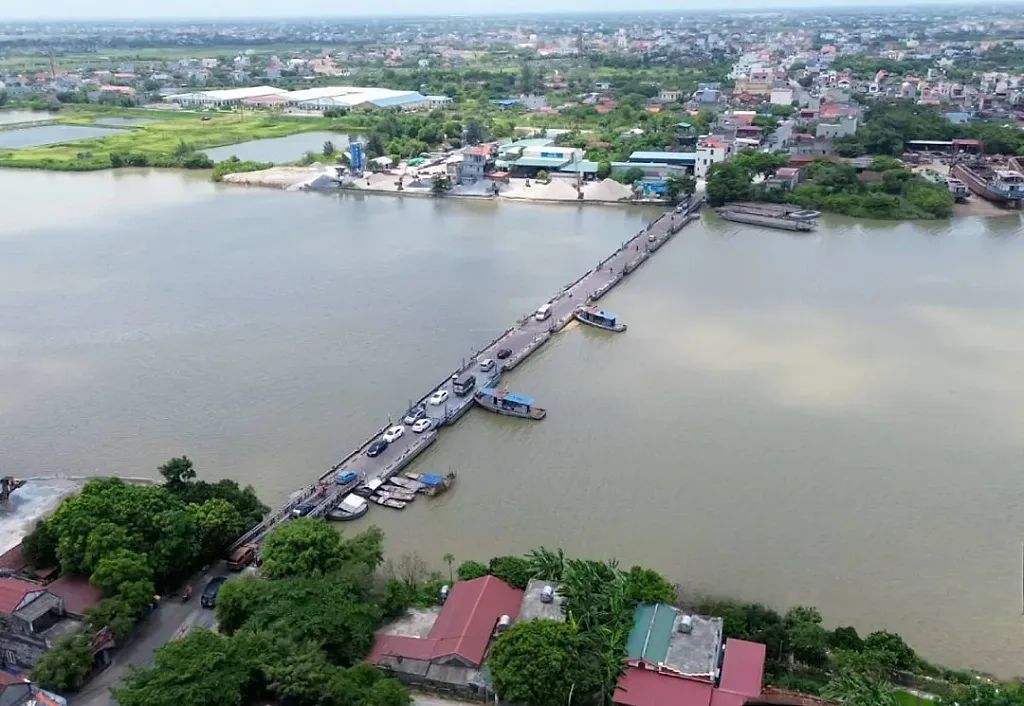 Cầu phao Ninh Cường