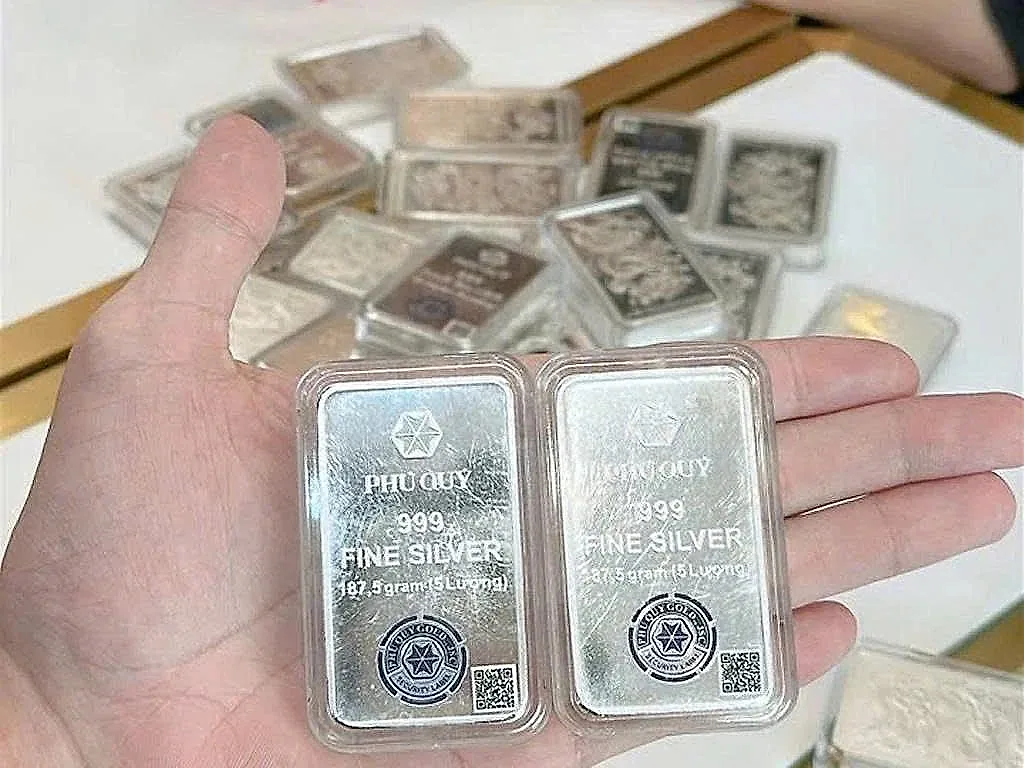 Giá bạc hôm nay 22/5/2026: Bạc biến động không ngừng — Tập đoàn Vàng bạc Đá quý Phú Quý