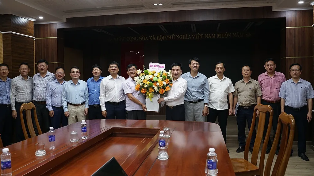 Tỉnh Quảng Trị làm việc với Báo Công Thương về đề xuất hội nghị công bố quy hoạch tầm cỡ