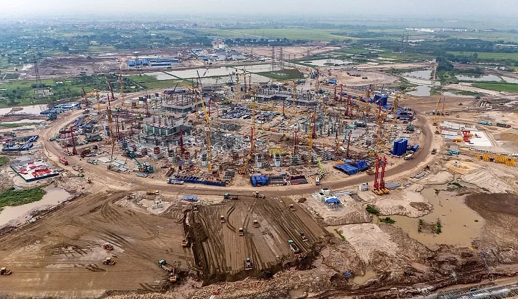 Siêu tiến độ sân vận động lớn nhất hành tinh: Dự kiến hoàn thành chỉ trong 20 tháng, lập kỷ lục của mọi kỷ lục thế giới