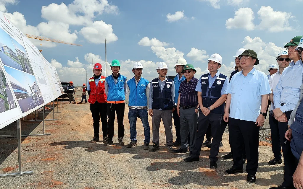 Phó Thủ tướng Thường trực Phạm Gia Túc kiểm tra tiến độ dự án sân bay
