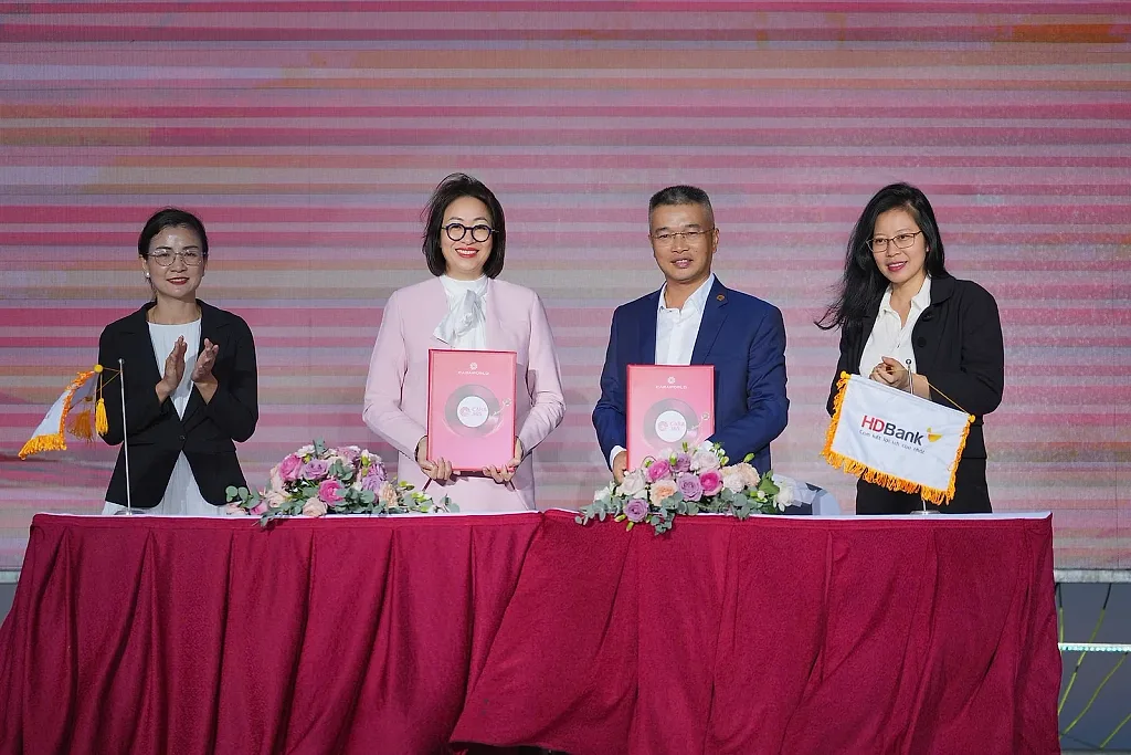 KN Cam Ranh ký kết loạt đối tác triển khai Cara365