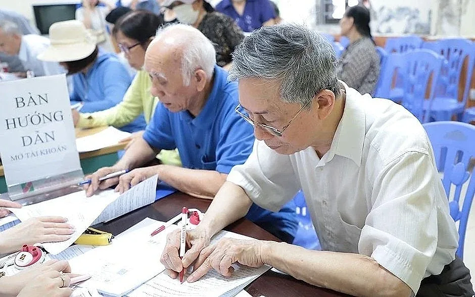 Hướng dẫn công thức tính mức lương hưu mới cao hơn từ tháng 7/2026