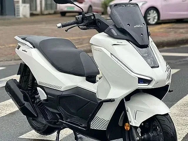 xehonda2.jpg