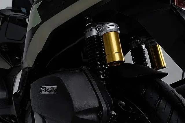 xehonda1.jpg
