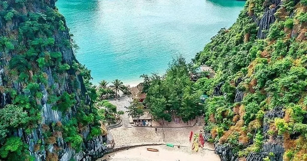 Hòn đảo sở hữu hai mặt biển hiếm có ở Việt Nam: Nước xanh như ngọc, được ví như “Maldives thu nhỏ” giữa vịnh Lan Hạ