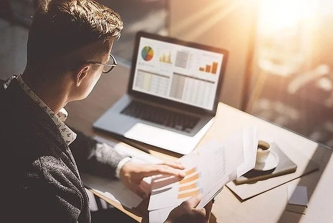 Khối ngoại bán ròng phiên 10/6, tâm điểm dồn vào nhóm ngân hàng và chứng khoán