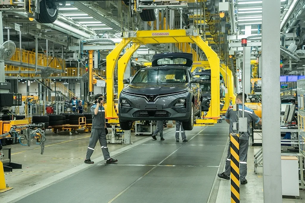 VinFast giữ mục tiêu bàn giao ít nhất 300.000 ô tô điện trong năm 2026