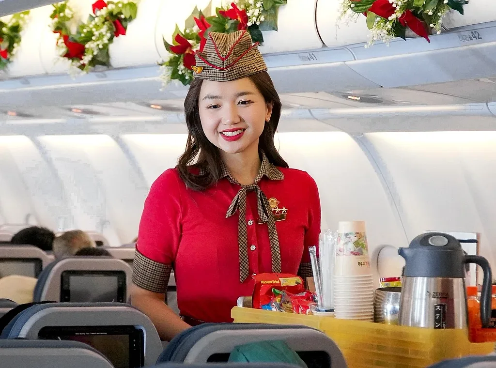 cabin-crew.jpg