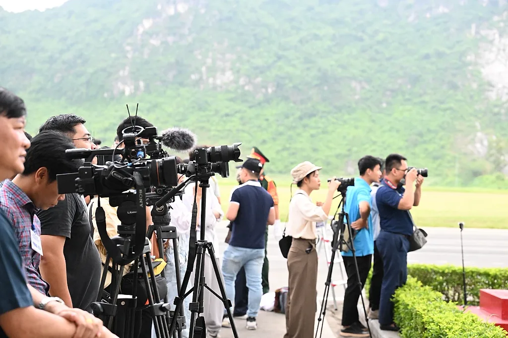 Nghề báo thời AI: Dấn thân luôn là giá trị không thể thay thế