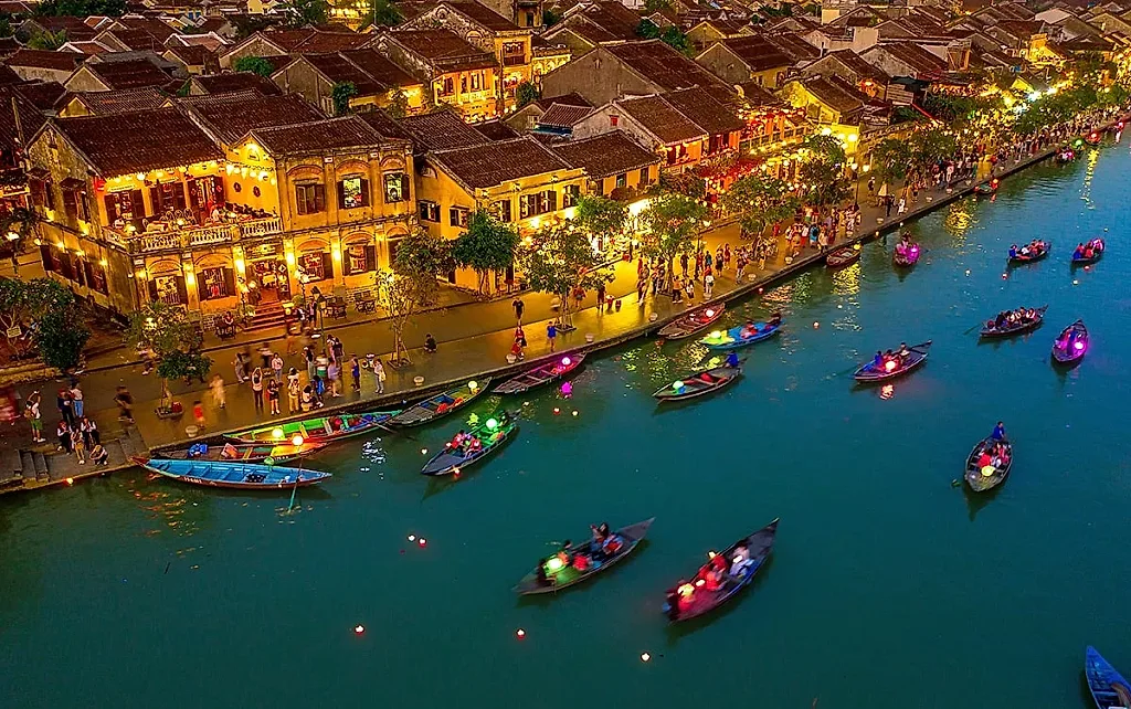 Nơi sở hữu phố cổ hơn 400 năm tuổi của Việt Nam: Được bình chọn là điểm đến hấp dẫn nhất thế giới năm 2026