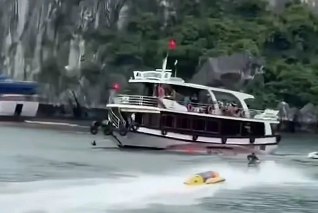 Hải Phòng thông tin về vụ va chạm tàu khách trên vịnh Lan Hạ