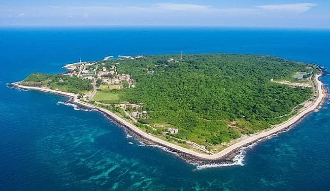Cồn Cỏ: Viên ngọc thô mang sắc vóc hào hùng và nét mộc mạc giữa đại dương
