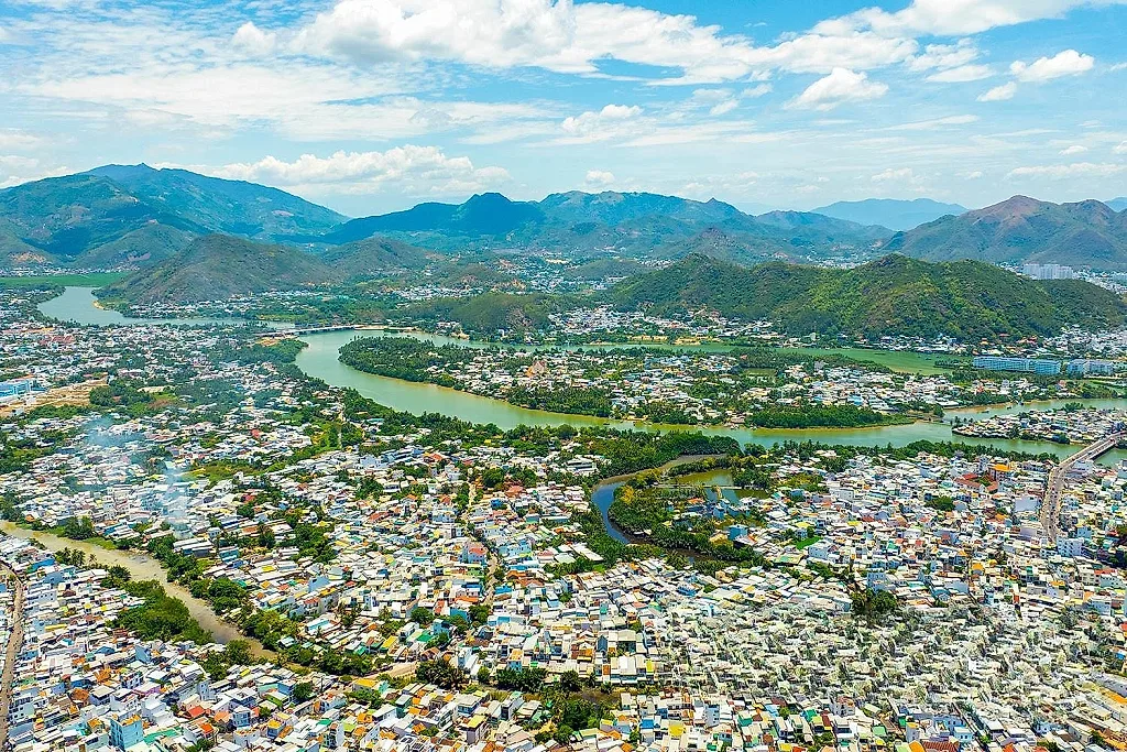 Phường 28 km2 với dân số 108.000 người tại Khánh Hòa dự kiến sáp nhập lại địa bàn, mở hướng đô thị sinh thái ven sông Cái