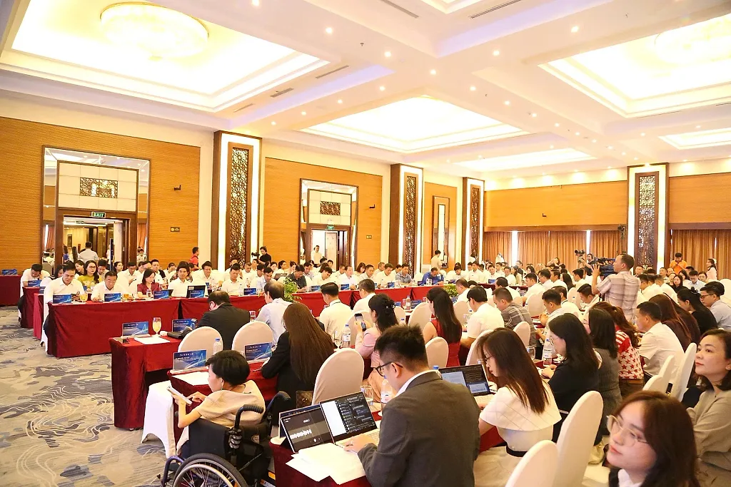 Sôi nổi Diễn đàn Kinh tế tư nhân Việt Nam vòng đối thoại cấp địa phương