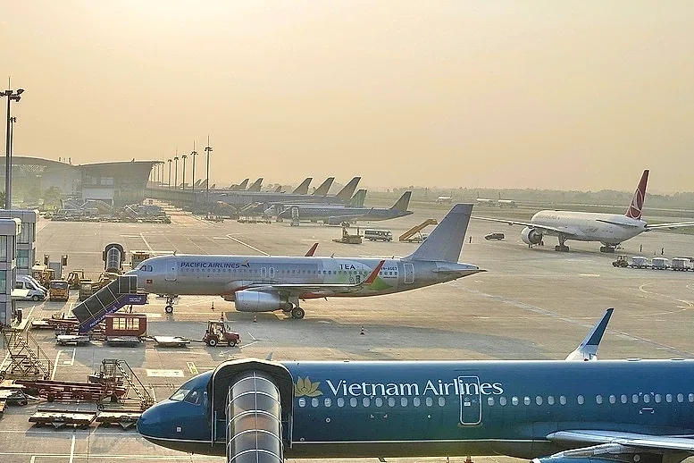 Cục Hàng không Việt Nam tăng cường giải pháp bảo đảm an toàn bay mùa nắng nóng
