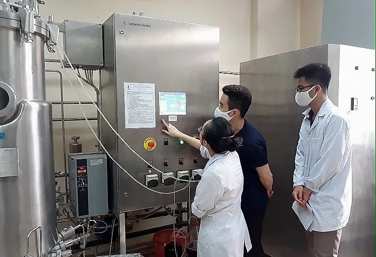 Công nghiệp sinh học: Đẩy mạnh nội địa hóa máy móc, thiết bị, vật tư