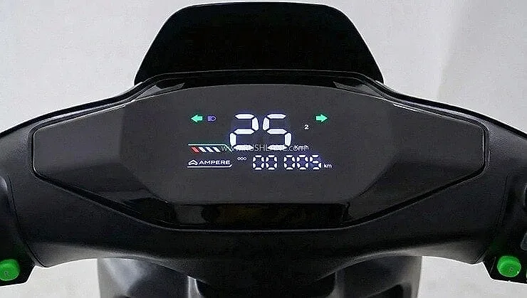 Xe máy điện giá chỉ 19 triệu đồng, đi 80km: Vít thoải mái, không cần bằng lái