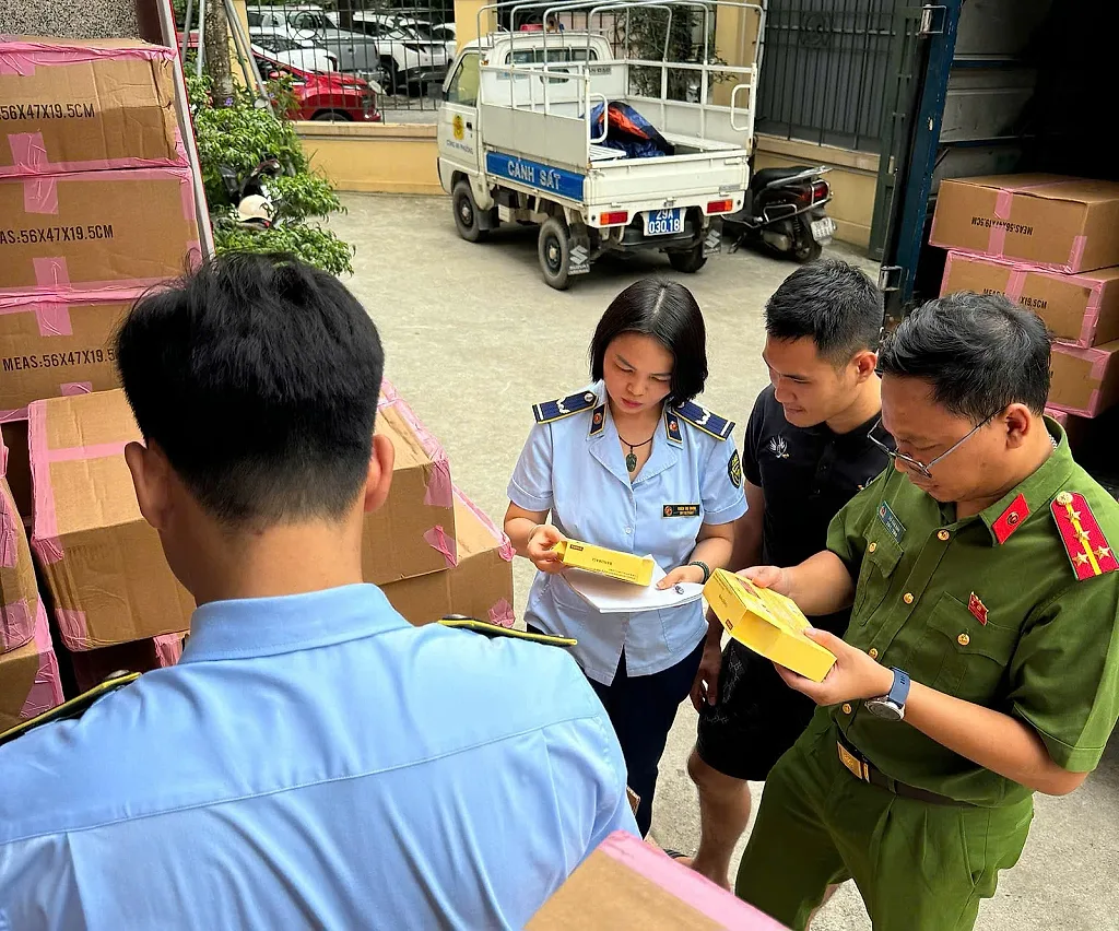 Hà Nội: Phát hiện hơn 50.000 sản phẩm mỹ phẩm giả mạo nhãn hiệu