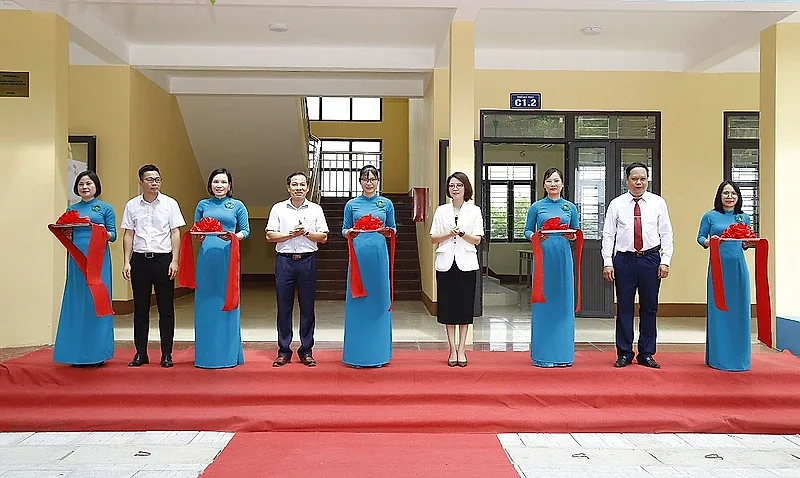 Bàn giao công trình lớp học gần 5 tỷ đồng tại Thái Nguyên