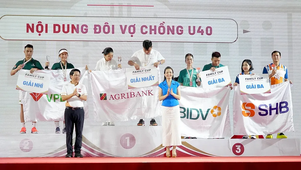 doi-vo-chong-u40.jpg