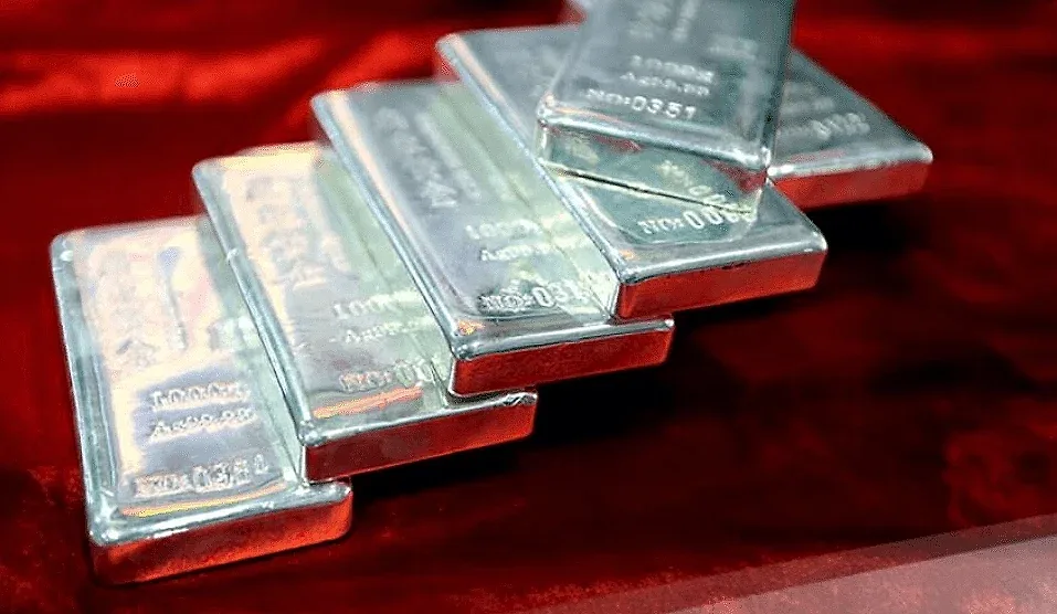 Giá bạc hôm nay 29/6: Giảm mạnh, nhà đầu tư lỗ hàng triệu đồng
