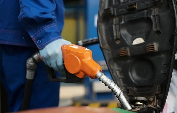 Giá xăng dầu giảm