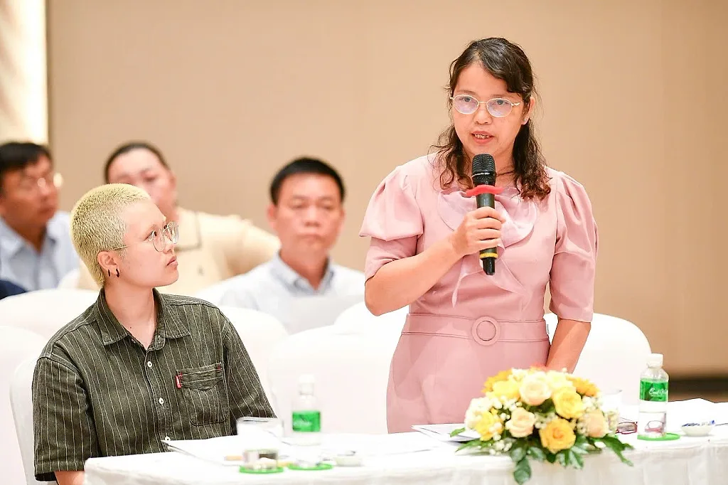 Cổ đông đặt câu hỏi cho Ban Lãnh đạo HTN