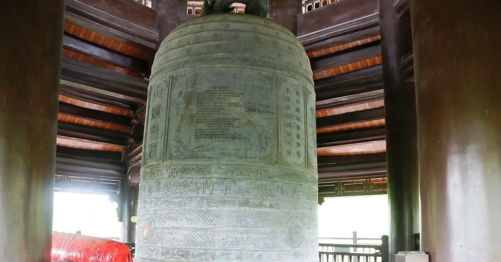 chuong.jpg