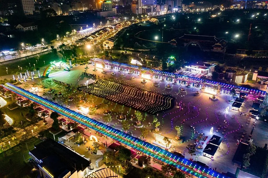 khu quảng trường Sun Carnival