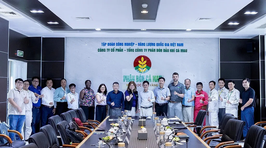 Phân bón Cà Mau ghi dấu ấn với đoàn chuyên gia USDA và IRRI