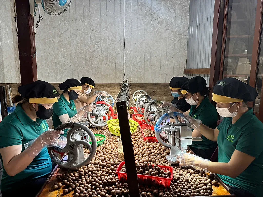 Khát vọng làm giàu từ nông sản địa phương, doanh nghiệp Đắk Lắk tìm đường đổi mới, tạo việc làm cho hàng chục lao động