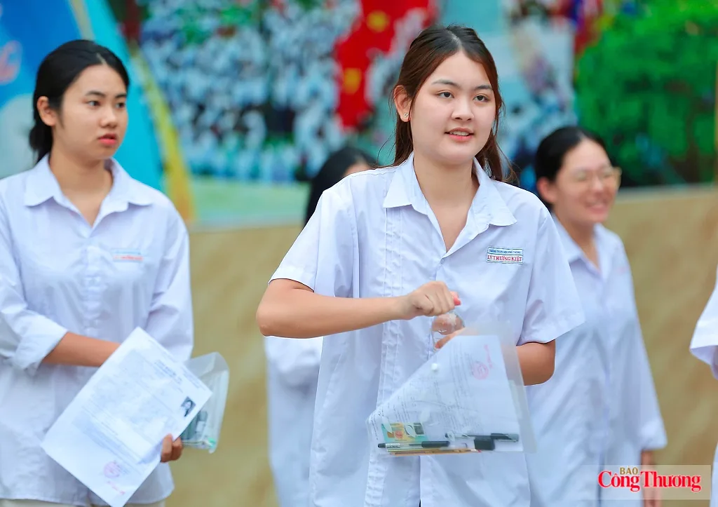Ninh Bình dẫn đầu cả nước về điểm trung bình môn Ngữ văn