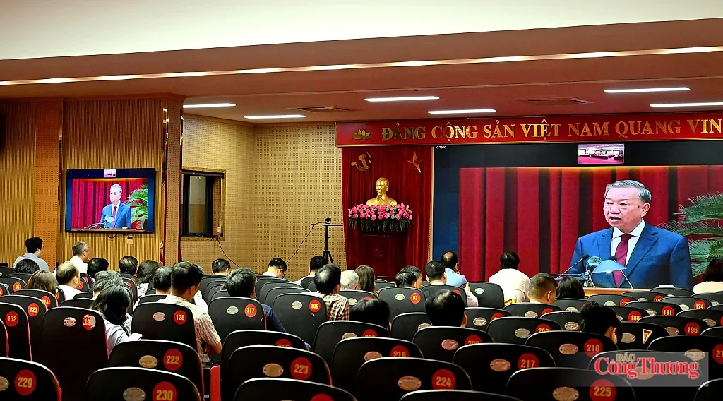 Đảng ủy Bộ Công Thương tổ chức điểm cầu trực tuyến Hội nghị toàn quốc sơ kết 1 năm vận hành mô hình chính quyền 3 cấp
