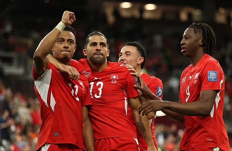 Đội tuyển Thụy Sĩ thắng thuyết phục Algeria, tiến vào vòng 16 đội World Cup 2026