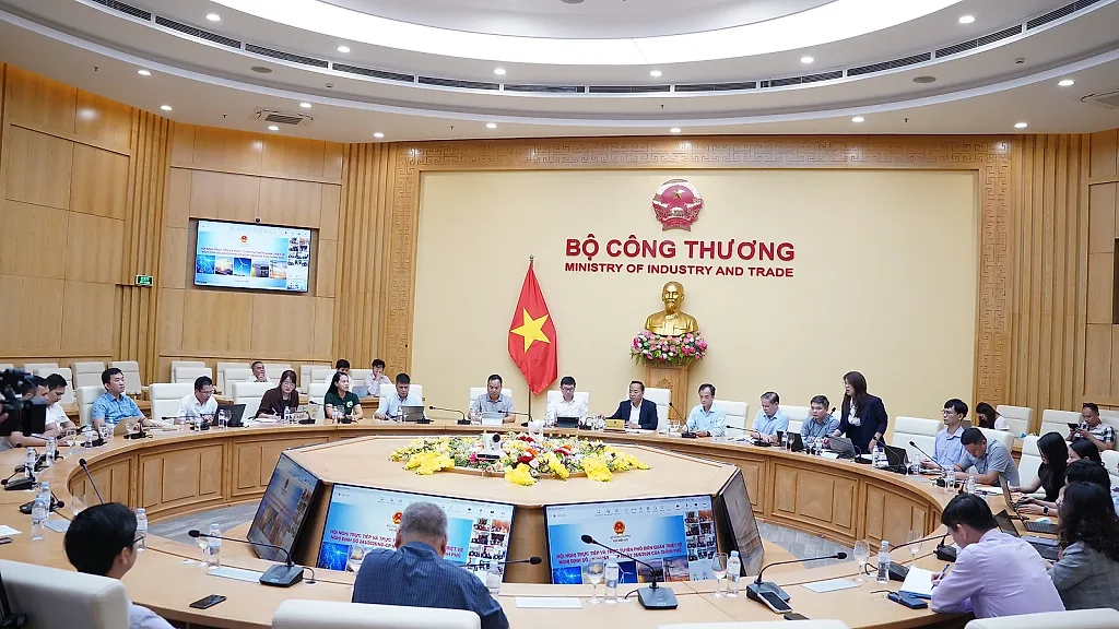 Nghị định số 243: Mở rộng cơ chế DPPA, tạo động lực cho điện mặt trời mái nhà