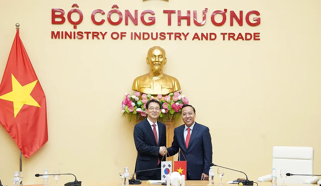 Thứ trưởng Nguyễn Hoàng Long làm việc với Thứ trưởng Bộ Thương mại, Công nghiệp và Tài nguyên Hàn Quốc