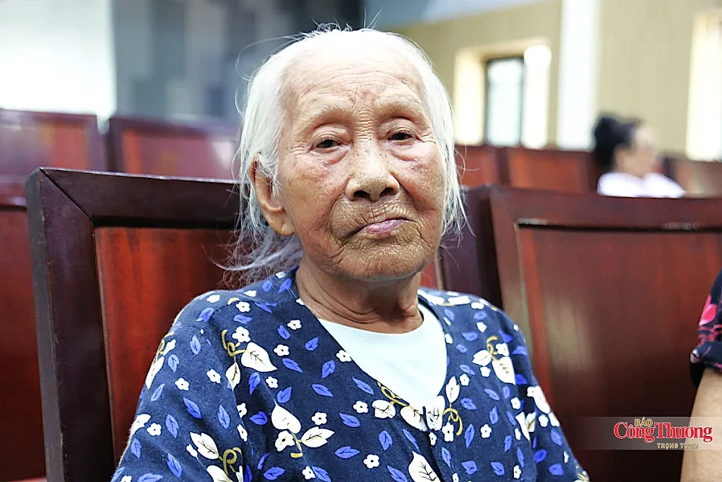 Nước mắt người chị hơn nửa thế kỷ tìm hai em trai liệt sĩ