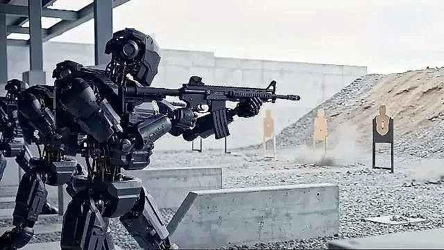 Tin công nghiệp quốc phòng 5/7: Ukraine phát triển robot chiến đấu