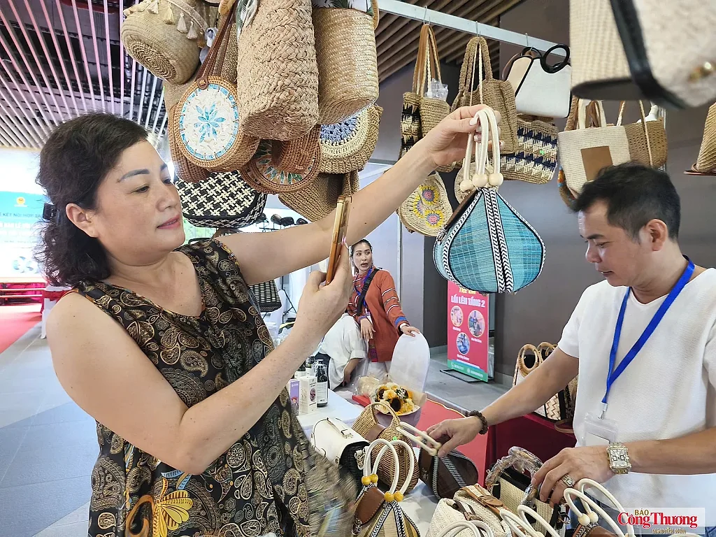 RISEP mở lối cho sản phẩm làng nghề vươn ra toàn cầu