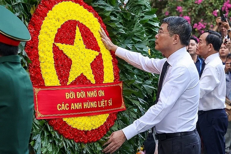 Hoà bình rồi, về thôi các anh ơi!
