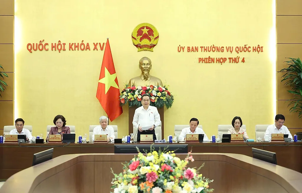 Chủ tịch Quốc hội: Không để chậm tiến độ trong xây dựng luật