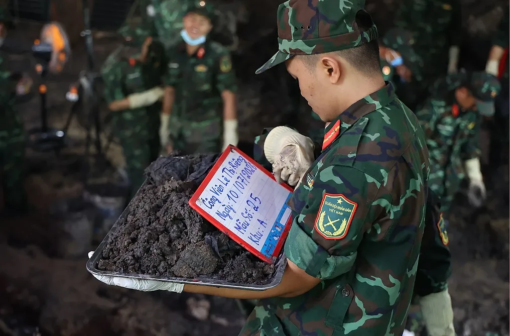 Tìm kiếm và quy tập thêm hài cốt liệt sĩ tại công viên Lê Thị Riêng