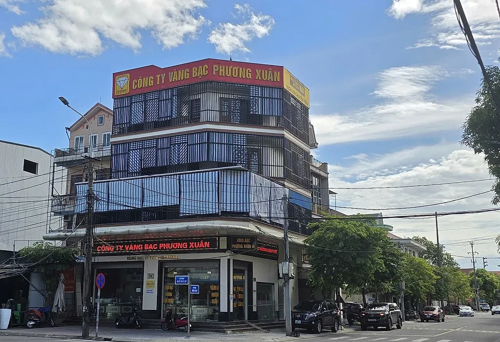 Hà Tĩnh: Khởi tố 2 lãnh đạo Công ty Vàng bạc Phương Xuân tội trốn thuế