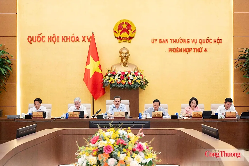 Chủ tịch Quốc hội: Bảo vệ chất xám, trao quyền cho doanh nghiệp xuất bản — Ủy ban Thường vụ Quốc hội