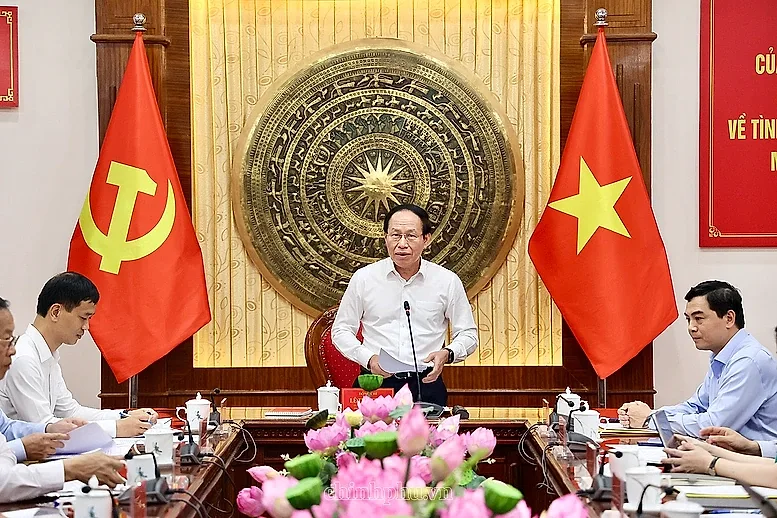 Phó Thủ tướng Lê Tiến Châu làm việc với Ban Thường vụ Tỉnh ủy Thanh Hóa