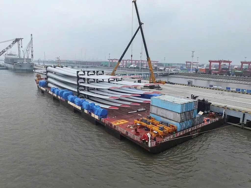PTSC Miền Trung ghi dấu năng lực tại dự án điện gió Hướng Phùng