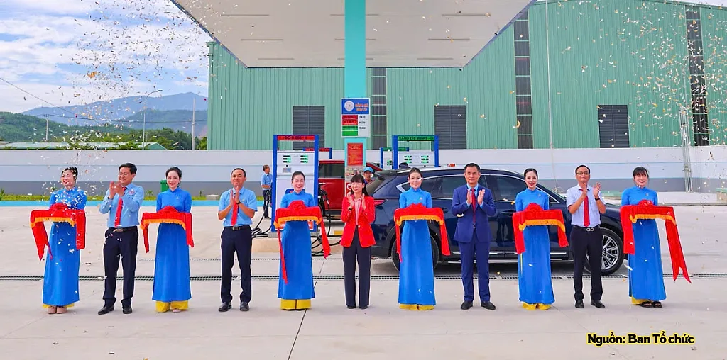 Khánh Hoà: Khai trương cửa hàng xăng dầu cụm công nghiệp Sông Cầu