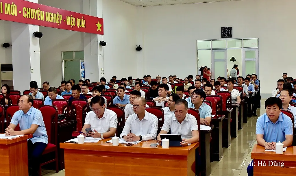 Lai Châu: Đối thoại, tháo gỡ khó khăn, thúc đẩy phát triển năng lượng